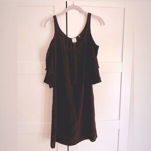 Revolve ecru brand cold shoulder cocktail dress in black size XS NWT